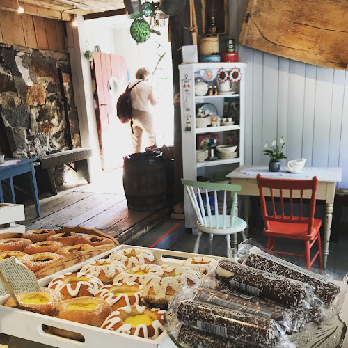 Opinii despre Hansines bakeri în Ramberg - Gastronomi og hotellvirksomhet