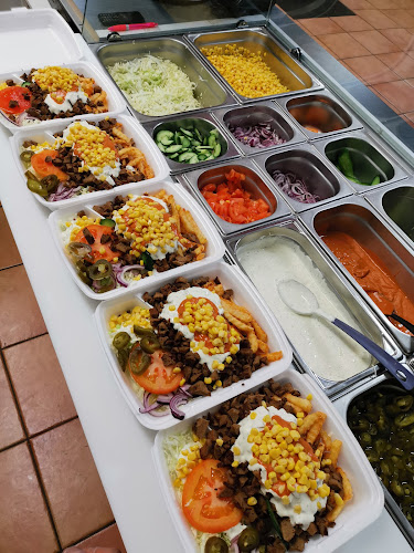 Opinii despre Kebab Corner în Halden - Gastronomi og hotellvirksomhet