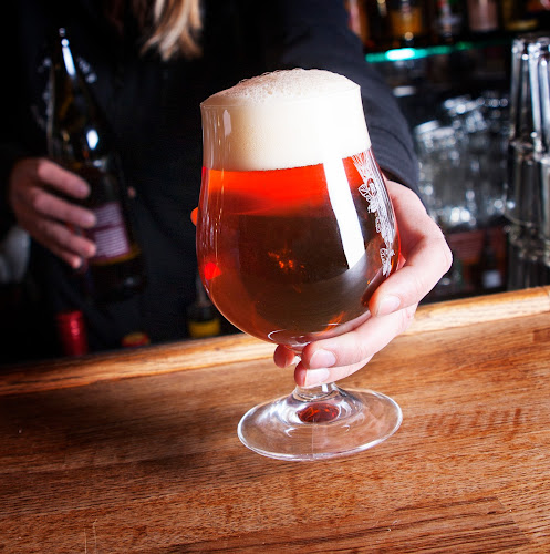 Comentarii opinii despre Sir Winston's Public House