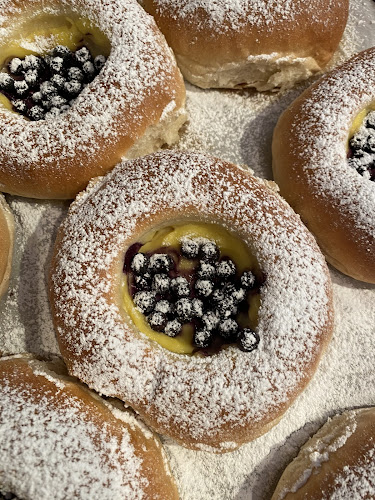 Comentarii opinii despre Hansines bakeri