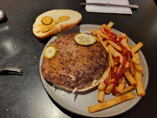 Arilds Grillbar - Gastronomi og hotellvirksomhet