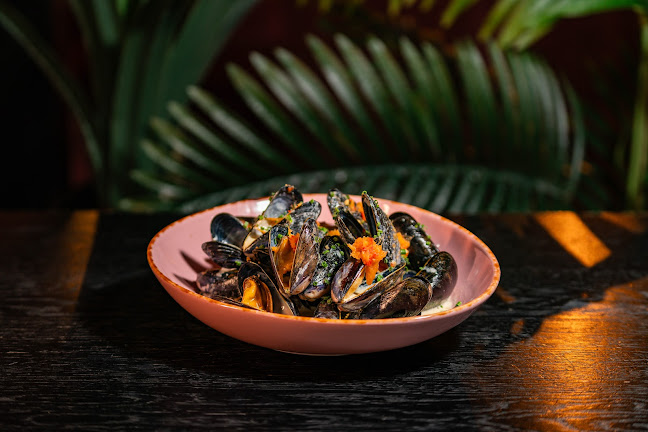 Rebel - Gastronomi og hotellvirksomhet