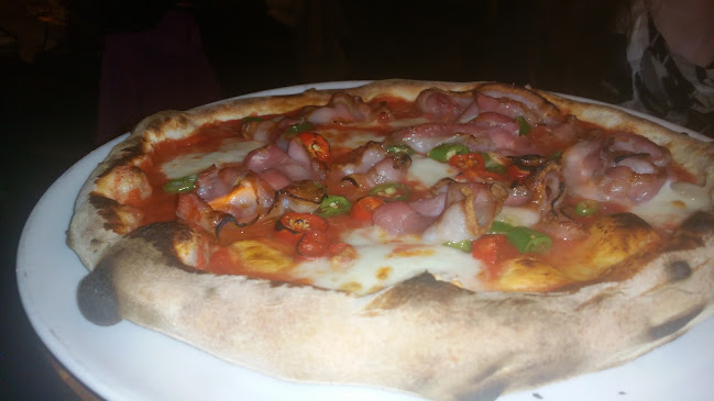 Comentarii opinii despre Casa Inferno