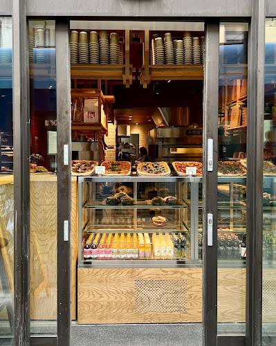 Comentarii opinii despre Rent Mel Pizzeria