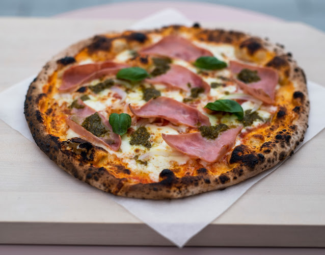 Opinii despre Pizza Show Kristiansand în Kristiansand - Gastronomi og hotellvirksomhet