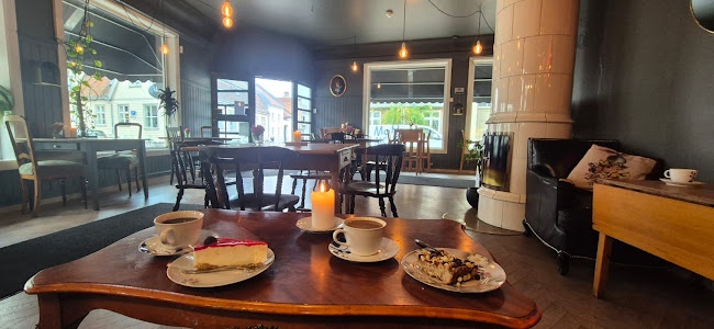 Comentarii opinii despre Mormors Cafe