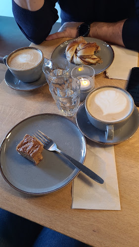 Opinii despre Godt Brød Trekanten în Asker - Gastronomi og hotellvirksomhet