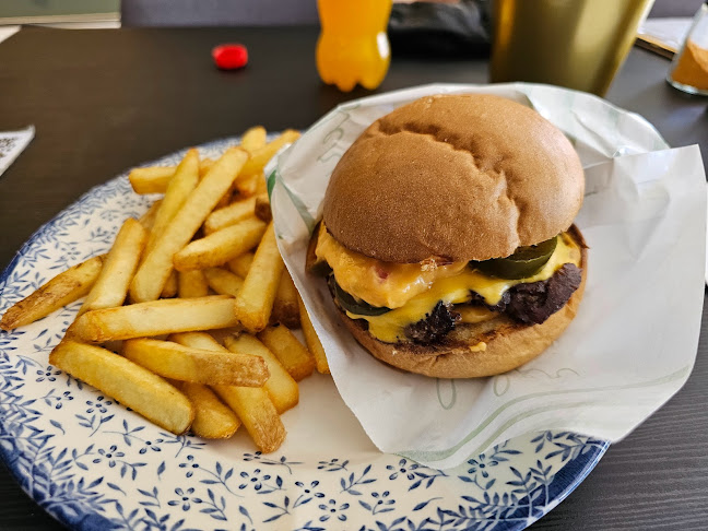 Comentarii opinii despre Trønderburger