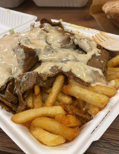 Melsom Pizza og Grill - Gastronomi og hotellvirksomhet