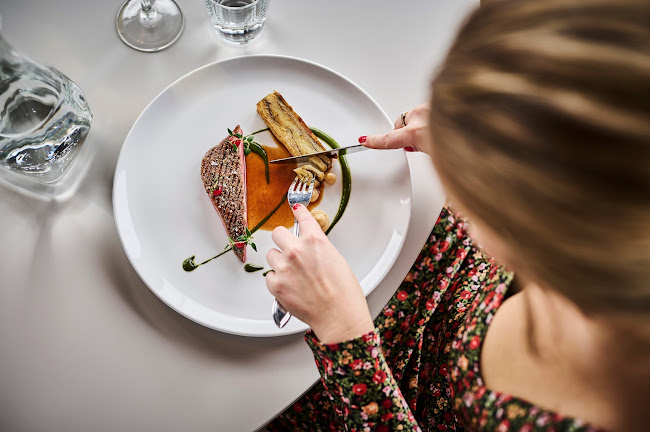 Comentarii opinii despre Andre Etasje