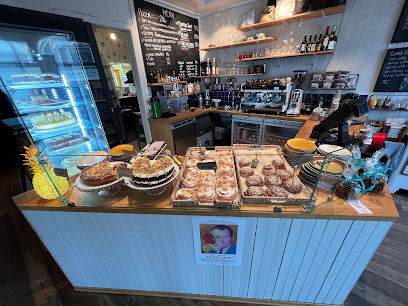 Henningsvær Lysstøperi og Cafe