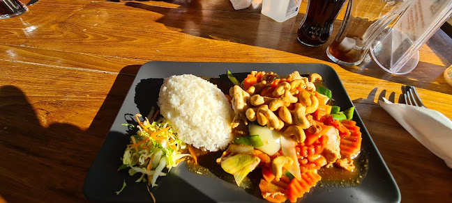 Restaurant Smile Thai & Sushi Molde - Gastronomi og hotellvirksomhet