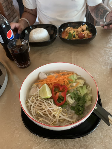 Comentarii opinii despre LaLes Spicy Thai