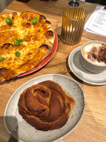 Ankomst - Gastronomi og hotellvirksomhet