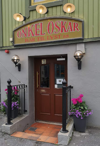 Onkel Oskar Sandnessjøen - Gastronomi og hotellvirksomhet