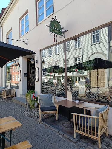 Opinii despre Majorens Kro og Stue în Gamle Fredrikstad - Gastronomi og hotellvirksomhet