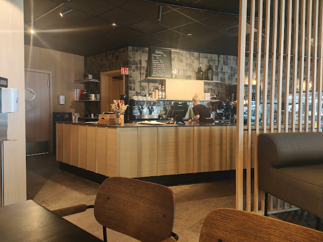 Opinii despre Hongri în Rognan - Gastronomi og hotellvirksomhet