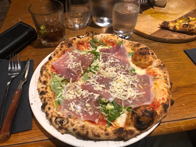 Phileas Fogg - Gastronomi og hotellvirksomhet