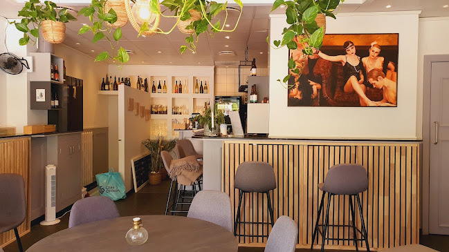 Comentarii opinii despre Wine Wine, Baby