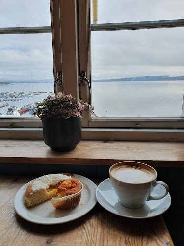Cafe Oscar - Gastronomi og hotellvirksomhet