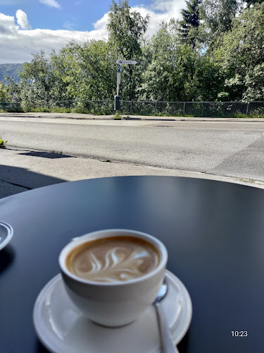 Opinii despre Manna Kaffebar în Narvik - Gastronomi og hotellvirksomhet
