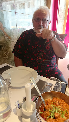 Shalimar Tandoori Restaurant - Gastronomi og hotellvirksomhet