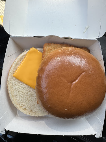 Opinii despre McDonald's Gardermoen în Gardermoen - Gastronomi og hotellvirksomhet