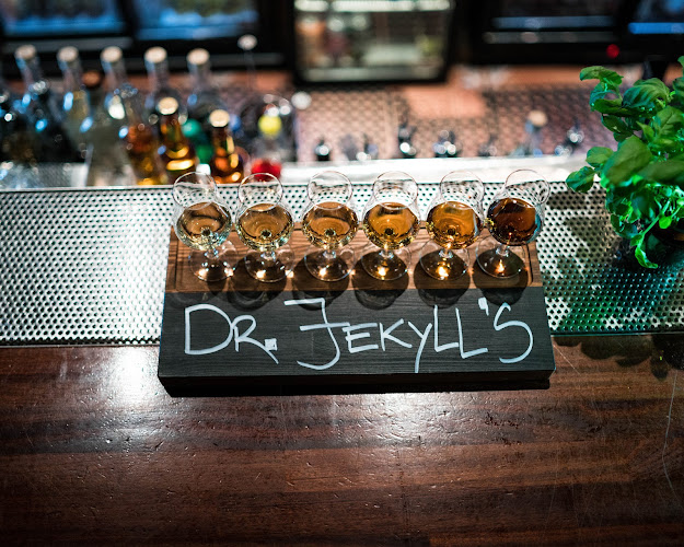 Dr. Jekyll’s Pub