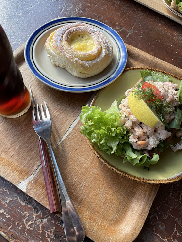 Comentarii opinii despre Henningsvær Lysstøperi og Cafe