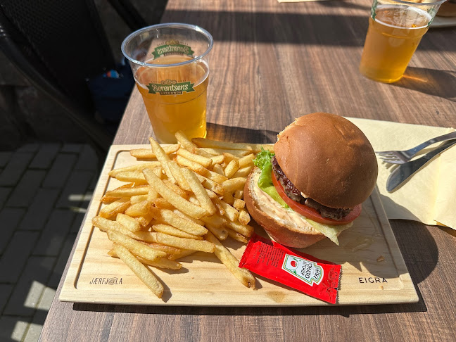 Eigra Street - Gastronomi og hotellvirksomhet