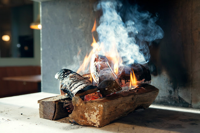 W.B. Samson Bekkestua - Gastronomi og hotellvirksomhet