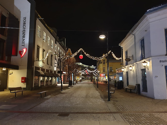 Opinii despre Docile Kontor & Pub în Hamar - Gastronomi og hotellvirksomhet