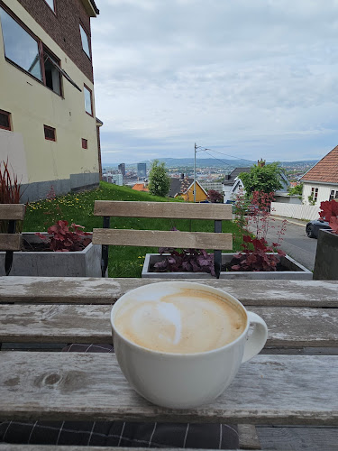 SVINGEN - Kolonial og Kafé - - Oslo