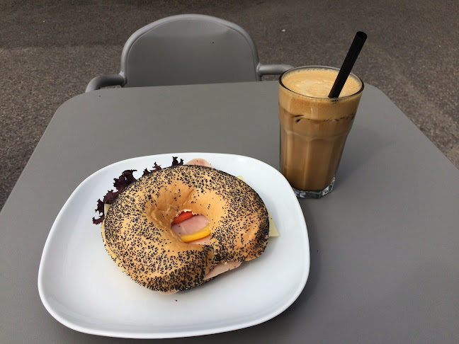 Opinii despre Kaffe & no AS în Tolvsrød - Gastronomi og hotellvirksomhet