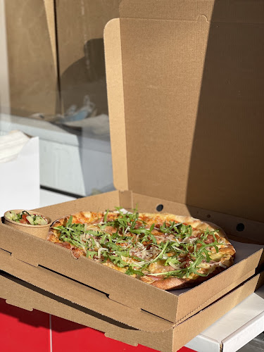 Pizzavogna - Gastronomi og hotellvirksomhet