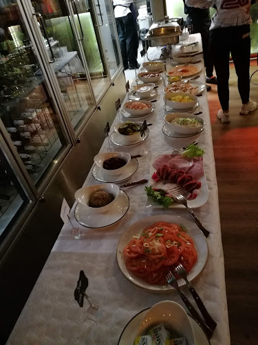 Fuser Bar - Gastronomi og hotellvirksomhet