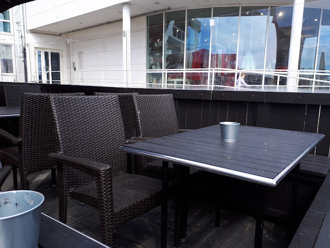 TT-Beach - Gastronomi og hotellvirksomhet