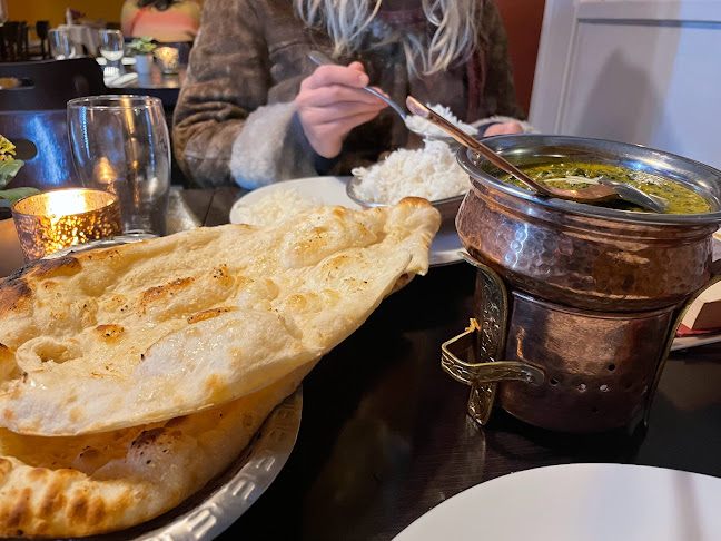 Himalayan Nepali Restaurant - Gastronomi og hotellvirksomhet