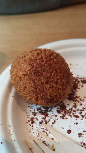 King Falafel - Gastronomi og hotellvirksomhet