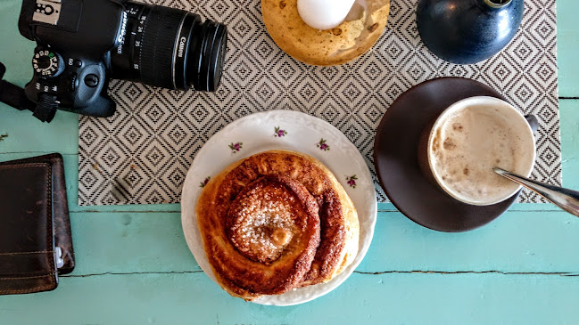 Henningsvær Lysstøperi og Cafe - Gastronomi og hotellvirksomhet