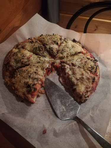 Opinii despre Vikingen Pub & Spiseri în Ørnes - Gastronomi og hotellvirksomhet