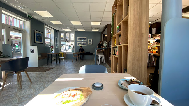 WITH - Brød&Kaffe - Gastronomi og hotellvirksomhet