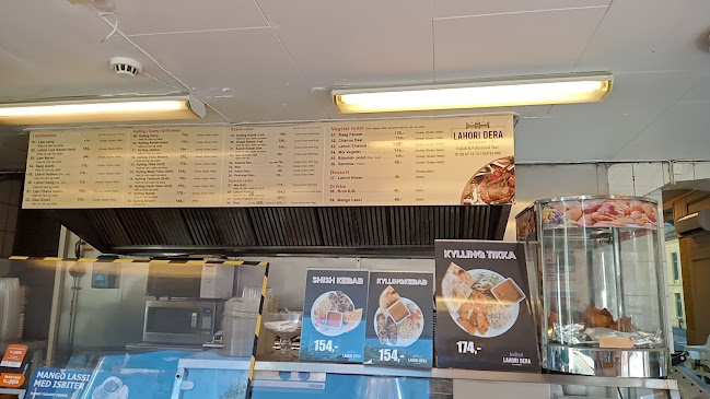 Lahori Dera Tandoori - Gastronomi og hotellvirksomhet