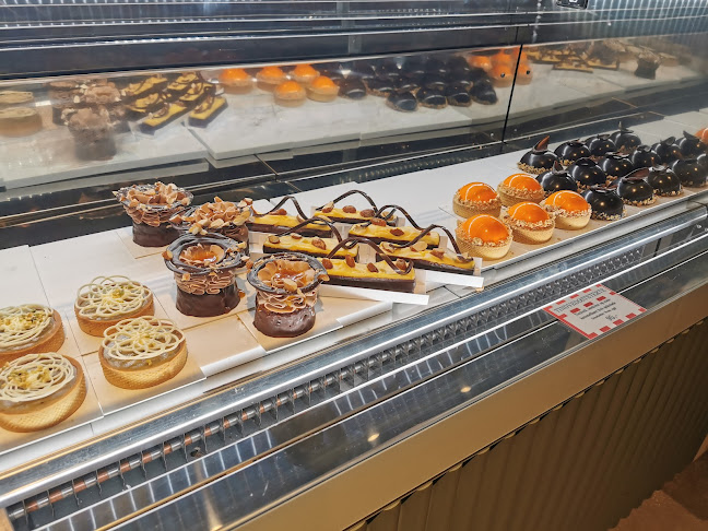 Sirkus Renaa Lagårdsveien - Gastronomi og hotellvirksomhet