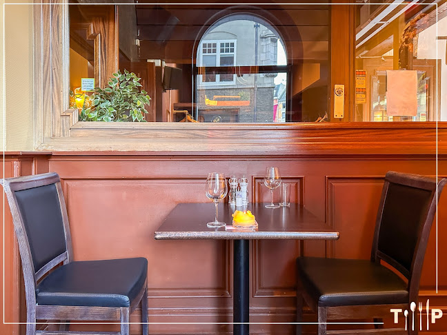 Hereford Steakhouse - Gastronomi og hotellvirksomhet