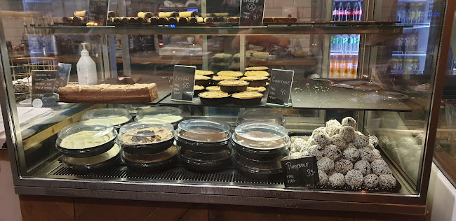 Comentarii opinii despre Fabriken Artisan Bakverk