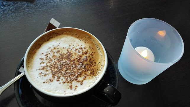 Opinii despre Let’s Eat Deli Ålesund în Ålesund - Gastronomi og hotellvirksomhet