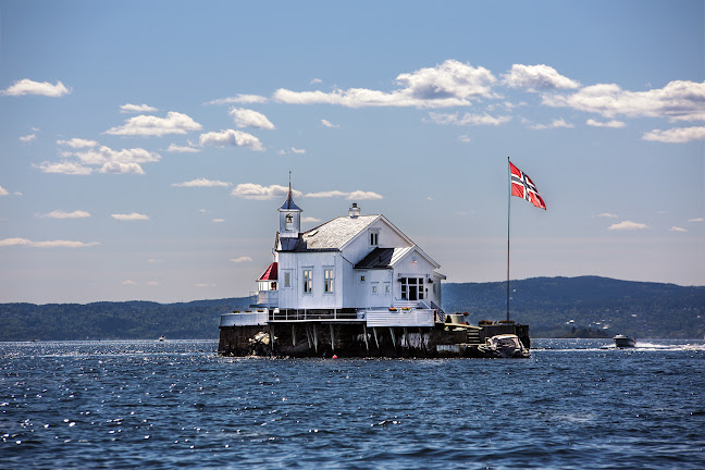 Dyna fyr - Gastronomi og hotellvirksomhet