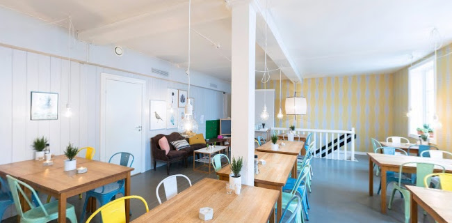 Hungry Heart Cafe - Gastronomi og hotellvirksomhet