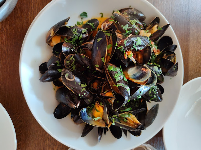 FYR Bistronomi & Bar